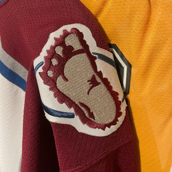 Colorado Avalanche Jersey - Picture 5 of 11